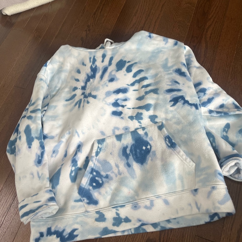 Ardene Blue and White Tie-Dye Sweatshirt & Sweatpants (Joggers)